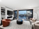 https://images.listonce.com.au/custom/160x/listings/402172-lennox-street-richmond-vic-3121/325/00895325_img_04.jpg?j891MLSU3LI