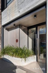 https://images.listonce.com.au/custom/160x/listings/402176-argyle-street-fitzroy-vic-3065/255/01933255_img_11.jpg?l0_tazynCRA