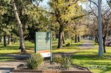 https://images.listonce.com.au/custom/160x/listings/402188-albert-road-south-melbourne-vic-3205/137/01932137_img_12.jpg?NKkG8-D1Fdk
