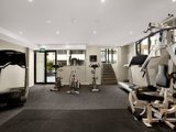 https://images.listonce.com.au/custom/160x/listings/40257-bay-street-port-melbourne-vic-3207/878/01793878_img_08.jpg?wP0DVRJoHPc