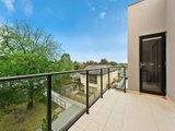 https://images.listonce.com.au/custom/160x/listings/40315-319-huntingdale-road-chadstone-vic-3148/200/00829200_img_05.jpg?qE5upe0w6M8