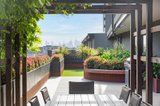 https://images.listonce.com.au/custom/160x/listings/40317-lynch-street-hawthorn-vic-3122/629/01831629_img_05.jpg?SACUUgzC9BE