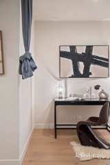 https://images.listonce.com.au/custom/160x/listings/403200-reynolds-road-doncaster-east-vic-3109/607/01927607_img_08.jpg?sj3nNszTl4k
