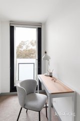 https://images.listonce.com.au/custom/160x/listings/404a640-swanston-street-carlton-vic-3053/317/01810317_img_08.jpg?mUDYeqaS3ko