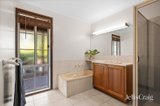 https://images.listonce.com.au/custom/160x/listings/405-douthie-road-seville-east-vic-3139/079/01981079_img_13.jpg?nZFF4oyhix8