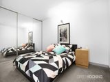 https://images.listonce.com.au/custom/160x/listings/40519-pickles-street-port-melbourne-vic-3207/318/01087318_img_04.jpg?abtI2eLqjL4