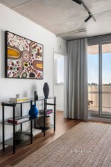 https://images.listonce.com.au/custom/160x/listings/4054-ballarat-street-brunswick-vic-3056/739/01726739_img_11.jpg?VxnQXeqEcQc