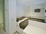 https://images.listonce.com.au/custom/160x/listings/406153b-high-street-prahran-vic-3181/389/01087389_img_04.jpg?mFlSBWc7tZY