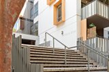 https://images.listonce.com.au/custom/160x/listings/40640-altona-street-kensington-vic-3031/103/01915103_img_10.jpg?WaTQF97YS0w