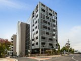 https://images.listonce.com.au/custom/160x/listings/4065-sovereign-point-court-doncaster-vic-3108/413/01743413_img_01.jpg?_OQtEXf7V94