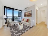 https://images.listonce.com.au/custom/160x/listings/4065-sovereign-point-court-doncaster-vic-3108/413/01743413_img_02.jpg?NAQ5Eyve6KI