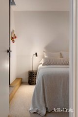https://images.listonce.com.au/custom/160x/listings/4069-smith-street-fitzroy-vic-3065/082/01912082_img_11.jpg?2YnNx1sdovY