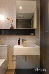 https://images.listonce.com.au/custom/160x/listings/4069-smith-street-fitzroy-vic-3065/082/01912082_img_18.jpg?dn347RMUAT8