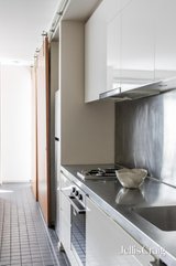 https://images.listonce.com.au/custom/160x/listings/406m201-powlett-street-east-melbourne-vic-3002/619/01816619_img_04.jpg?mAR3cQO-ibA