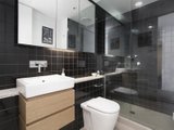 https://images.listonce.com.au/custom/160x/listings/407115-nott-street-port-melbourne-vic-3207/902/01087902_img_04.jpg?ZwMZiPfVXgY