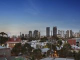 https://images.listonce.com.au/custom/160x/listings/407115-nott-street-port-melbourne-vic-3207/902/01087902_img_06.jpg?gLtVjiJdcqY