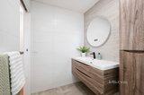 https://images.listonce.com.au/custom/160x/listings/4079-bayswater-road-croydon-vic-3136/101/01681101_img_07.jpg?i7BJILM3XpI
