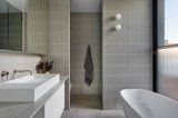 https://images.listonce.com.au/custom/160x/listings/408-station-street-carlton-north-vic-3054/739/01734739_img_19.jpg?r8bBcuApsN4