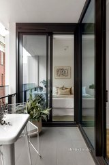https://images.listonce.com.au/custom/160x/listings/408107-cambridge-street-collingwood-vic-3066/844/01723844_img_05.jpg?h61QW_wAc2g