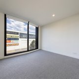 https://images.listonce.com.au/custom/160x/listings/408765-toorak-road-hawthorn-east-vic-3123/382/01986382_img_04.jpg?wjSca6rUqWk