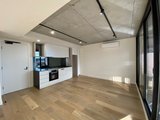 https://images.listonce.com.au/custom/160x/listings/409757-toorak-road-hawthorn-east-vic-3123/213/01768213_img_01.jpg?qLtFPSCHYxo