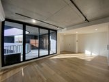 https://images.listonce.com.au/custom/160x/listings/409757-toorak-road-hawthorn-east-vic-3123/213/01768213_img_02.jpg?LeAhqNLMKYg