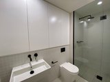 https://images.listonce.com.au/custom/160x/listings/409757-toorak-road-hawthorn-east-vic-3123/213/01768213_img_04.jpg?doJUQxZptsg