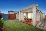 https://images.listonce.com.au/custom/160x/listings/40b-windsor-avenue-mckinnon-vic-3204/716/01075716_img_13.jpg?iGsCgWRa14w