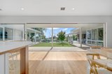 https://images.listonce.com.au/custom/160x/listings/41-allison-road-mount-eliza-vic-3930/660/01899660_img_06.jpg?Fa_vqauwERY