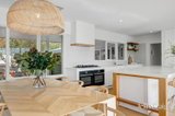 https://images.listonce.com.au/custom/160x/listings/41-allison-road-mount-eliza-vic-3930/660/01899660_img_08.jpg?YQvflThbAaA