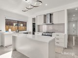 https://images.listonce.com.au/custom/160x/listings/41-bausch-street-berwick-vic-3806/584/01978584_img_08.jpg?X5_VPGD_K5A