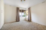 https://images.listonce.com.au/custom/160x/listings/41-bimbadeen-crescent-yallambie-vic-3085/247/01723247_img_11.jpg?opIH_yfWaRc