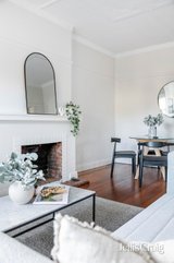 https://images.listonce.com.au/custom/160x/listings/41-bowen-street-prahran-vic-3181/142/01813142_img_09.jpg?lx6lsoCGlz4