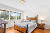 https://images.listonce.com.au/custom/160x/listings/41-clivejay-street-glen-waverley-vic-3150/957/01980957_img_03.jpg?-KMpD68QdFk