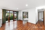 https://images.listonce.com.au/custom/160x/listings/41-coolabah-drive-eltham-vic-3095/895/01871895_img_04.jpg?1kychaqXte0