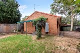 https://images.listonce.com.au/custom/160x/listings/41-coolabah-drive-eltham-vic-3095/895/01871895_img_11.jpg?ssk2zDO2WxE