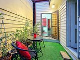 https://images.listonce.com.au/custom/160x/listings/41-derham-street-port-melbourne-vic-3207/216/01794216_img_08.jpg?EwoMlWPTqDs