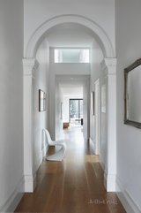 https://images.listonce.com.au/custom/160x/listings/41-fernhurst-grove-kew-vic-3101/461/00703461_img_02.jpg?tN1eDnN-lxU