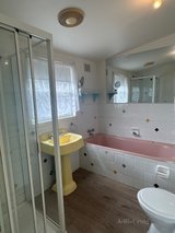 https://images.listonce.com.au/custom/160x/listings/41-hawthorn-road-northcote-vic-3070/015/01812015_img_01.jpg?d00WFG3msg0