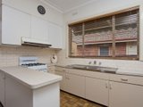 https://images.listonce.com.au/custom/160x/listings/41-hayes-road-strathmore-vic-3041/602/00847602_img_02.jpg?ahVuZDoZqY0