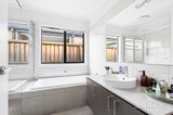 https://images.listonce.com.au/custom/160x/listings/41-inglenook-circuit-armstrong-creek-vic-3217/261/01938261_img_14.jpg?lMeTAxCZ7fU