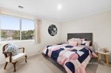 https://images.listonce.com.au/custom/160x/listings/41-larbert-road-mooroolbark-vic-3138/083/01352083_img_17.jpg?L6aPLKVzcg8