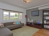 https://images.listonce.com.au/custom/160x/listings/41-mascoma-street-strathmore-vic-3041/502/00847502_img_03.jpg?FOUYwsqdCBo