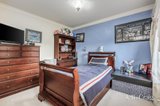 https://images.listonce.com.au/custom/160x/listings/41-mountain-view-road-balwyn-north-vic-3104/126/01765126_img_07.jpg?9iJzFJ76hCA