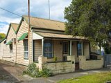 https://images.listonce.com.au/custom/160x/listings/41-mundy-street-south-geelong-vic-3220/787/01699787_img_04.jpg?h1FHVGGYn5M