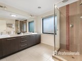 https://images.listonce.com.au/custom/160x/listings/41-norris-circuit-croydon-vic-3136/817/01525817_img_15.jpg?F02c-y4TtUA