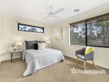 https://images.listonce.com.au/custom/160x/listings/41-norris-circuit-croydon-vic-3136/817/01525817_img_19.jpg?bVUGFTcoezA