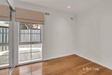 https://images.listonce.com.au/custom/160x/listings/41-railway-place-williamstown-vic-3016/156/01981156_img_02.jpg?gVaTD8PCRIE