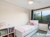 https://images.listonce.com.au/custom/160x/listings/41-rawlinson-street-croydon-vic-3136/443/01526443_img_08.jpg?X3lkMrJ0Qpk