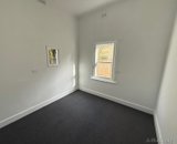 https://images.listonce.com.au/custom/160x/listings/41-rennie-street-thornbury-vic-3071/445/01733445_img_08.jpg?QQhtJQS5C-Y